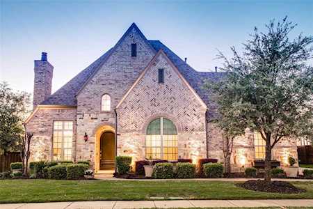 7704 Bowmare The Colony, TX 75056