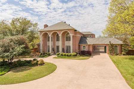 3710 S Bowen Road Dalworthington Gardens, TX 76016