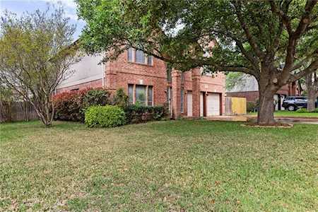 1208 Mattapan Dr Pflugerville, TX 78660