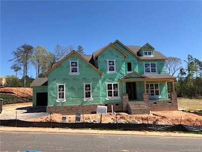 421 Knotgrass Dr Fort Mill, SC 29715