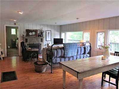 5 Avo St Eureka Springs, AR 72632