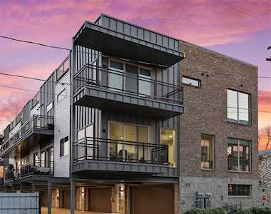418 Melba Street #103 Dallas, TX 75208