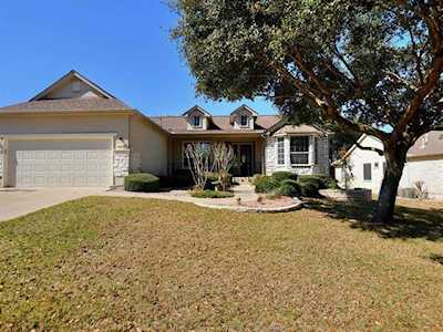 105 Chuckwagon Trl Georgetown, TX 78633