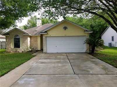 1161 Brandi Cir Kyle, TX 78640