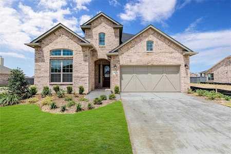 7013 Green Field Little Elm, TX 76227