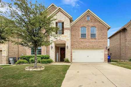 2425 Elm Valley Drive Little Elm, TX 75068