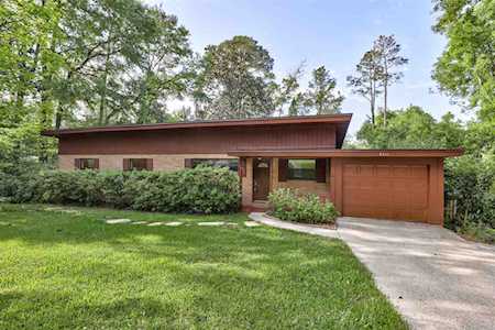 2211 Mendoza Avenue Tallahassee, FL 32304