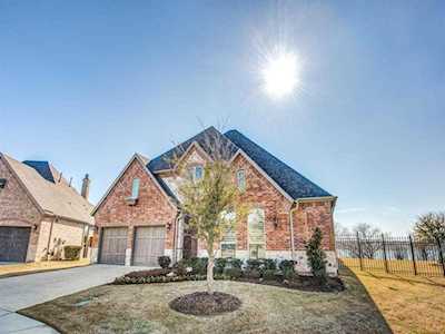 3829 Kennoway The Colony, TX 75056