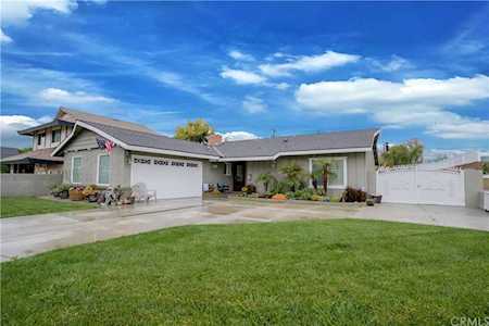 6231 Gumm Drive Huntington Beach, CA 92647