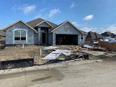 912 Hunter Creek Lane Rockwall, TX 75087
