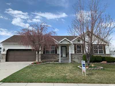 4866 W Opal Hill Dr West Jordan, UT 84081
