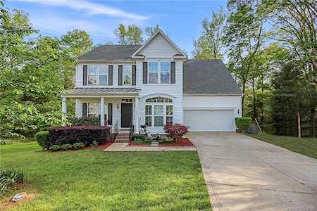 1148 Oleander Dr Lake Wylie, SC 29710