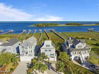 240 Windy Hills Drive Wilmington, NC 28409