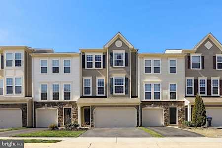 25151 Sweet Myrtle Square Aldie, VA 20105