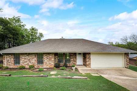 5717 N Hills Drive North Richland Hills, TX 76117