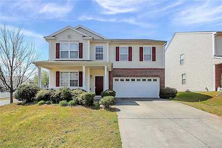7421 Lamplighter Close Dr Matthews, NC 28105