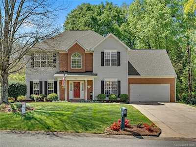 701 W Cheval Dr Fort Mill, SC 29708