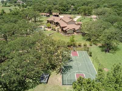 210 Herriott Lane Argyle, TX 76226