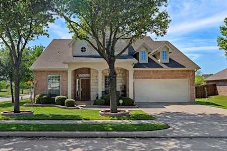 10101 Oldfield Court Fort Worth, TX 76244
