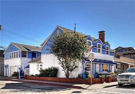 226 Sapphire Avenue Newport Beach, CA 92662