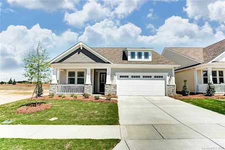 536 Lincoln Quarters Ln Tega Cay, SC 29708