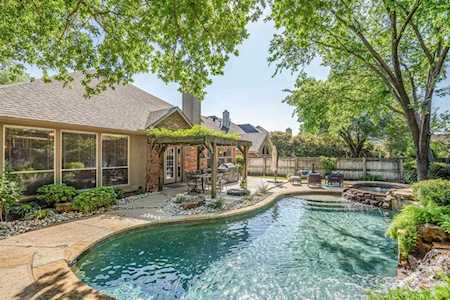 2524 Springhill Drive Grapevine, TX 76051
