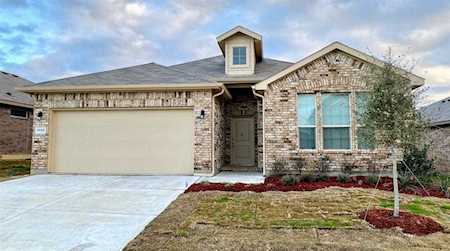 1132 TWIN BROOKS Lane Fort Worth, TX 76177