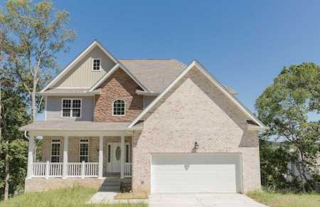 212 Saint Martins Ln SE Smyrna, TN 37167