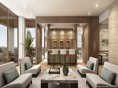 515 Valencia Ave #LPH2 Coral Gables, FL 33134