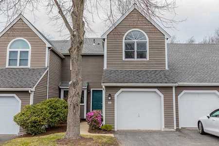 85 Bishops Forest Dr #085 Waltham, MA 02452