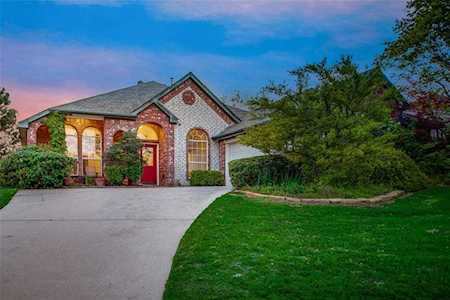 7601 Chasewood Drive North Richland Hills, TX 76182