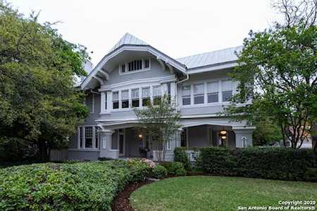 223 W Agarita Ave San Antonio, TX 78212