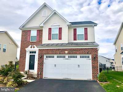 41492 Arlington Oaks Dr Aldie, VA 20105