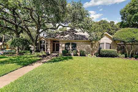 1017 Brownstone Drive Grapevine, TX 76051