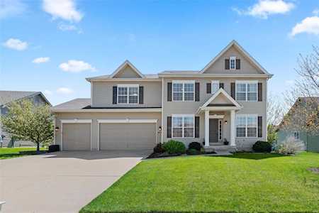 704 Chancellorsville Dr Wentzville, MO 63385