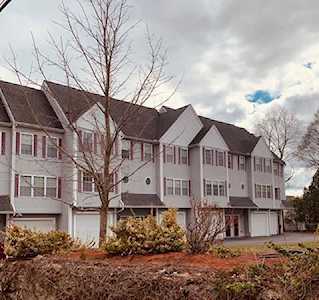 432 Hildreth St #2 Lowell, MA 01850