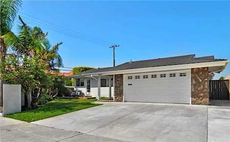 19471 Worchester Lane Huntington Beach, CA 92646