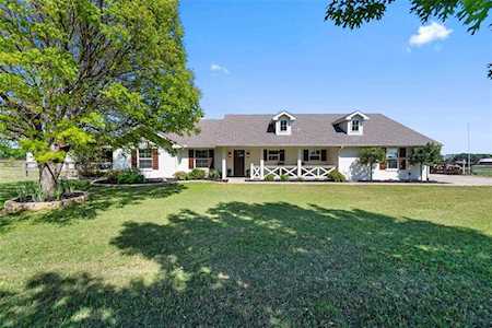 9660 Collingwood Drive Justin, TX 76247