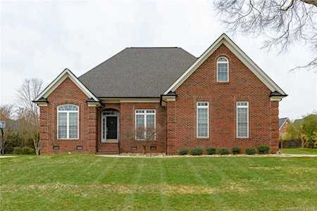 7910 Tottenham Dr Harrisburg, NC 28075
