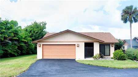 6482 Royal Woods Dr Fort Myers, FL 33908