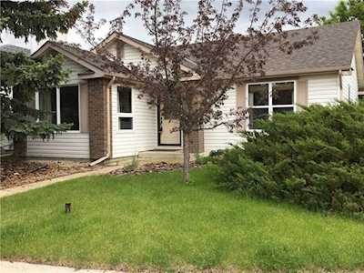 3 Woodford Crescent SW Calgary, AB T2W 4C5
