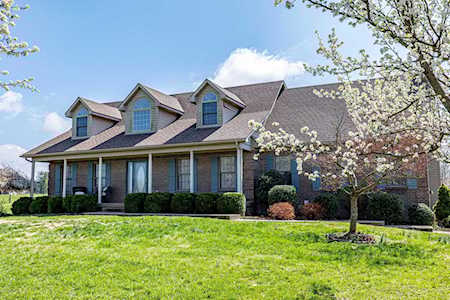 489 Pearl Ct Taylorsville, KY 40071