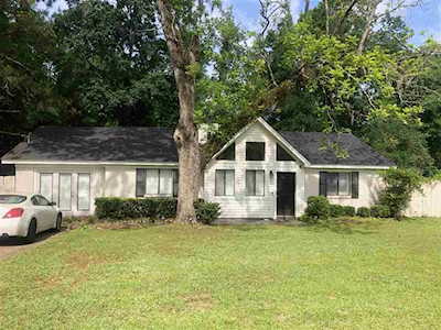 3046 Connector Drive Tallahassee, FL 32303