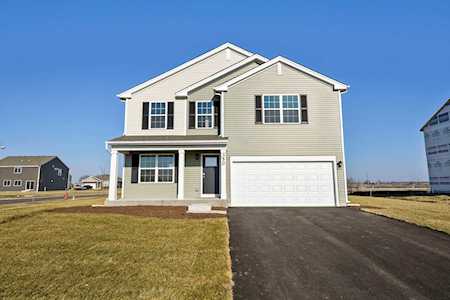 350 Hemlock Ln Oswego, IL 60543