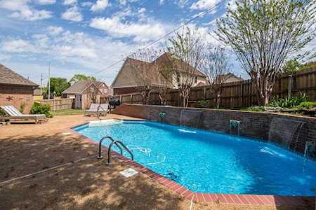 1944 Oak Springs Dr Memphis, TN 38016