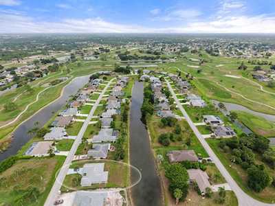 3 Bunker Ct Rotonda West, FL 33947
