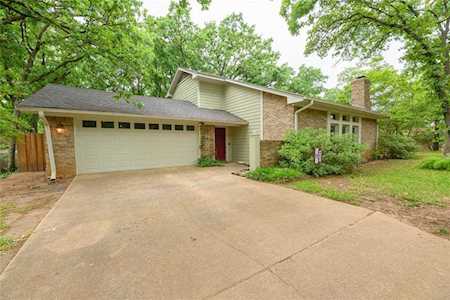 2911 Ridgewood Drive Grapevine, TX 76051