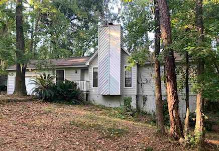 1918 Botany Drive Tallahassee, FL 32303