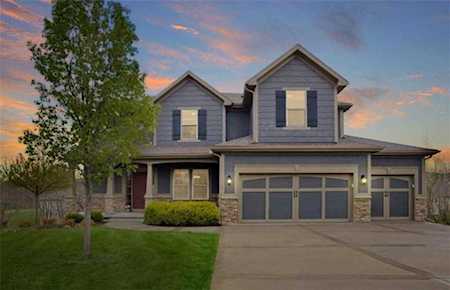 1315 Timber Ridge Ct Liberty, MO 64068