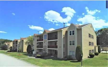 30 Randolph Dr #30 Tewksbury, MA 01876